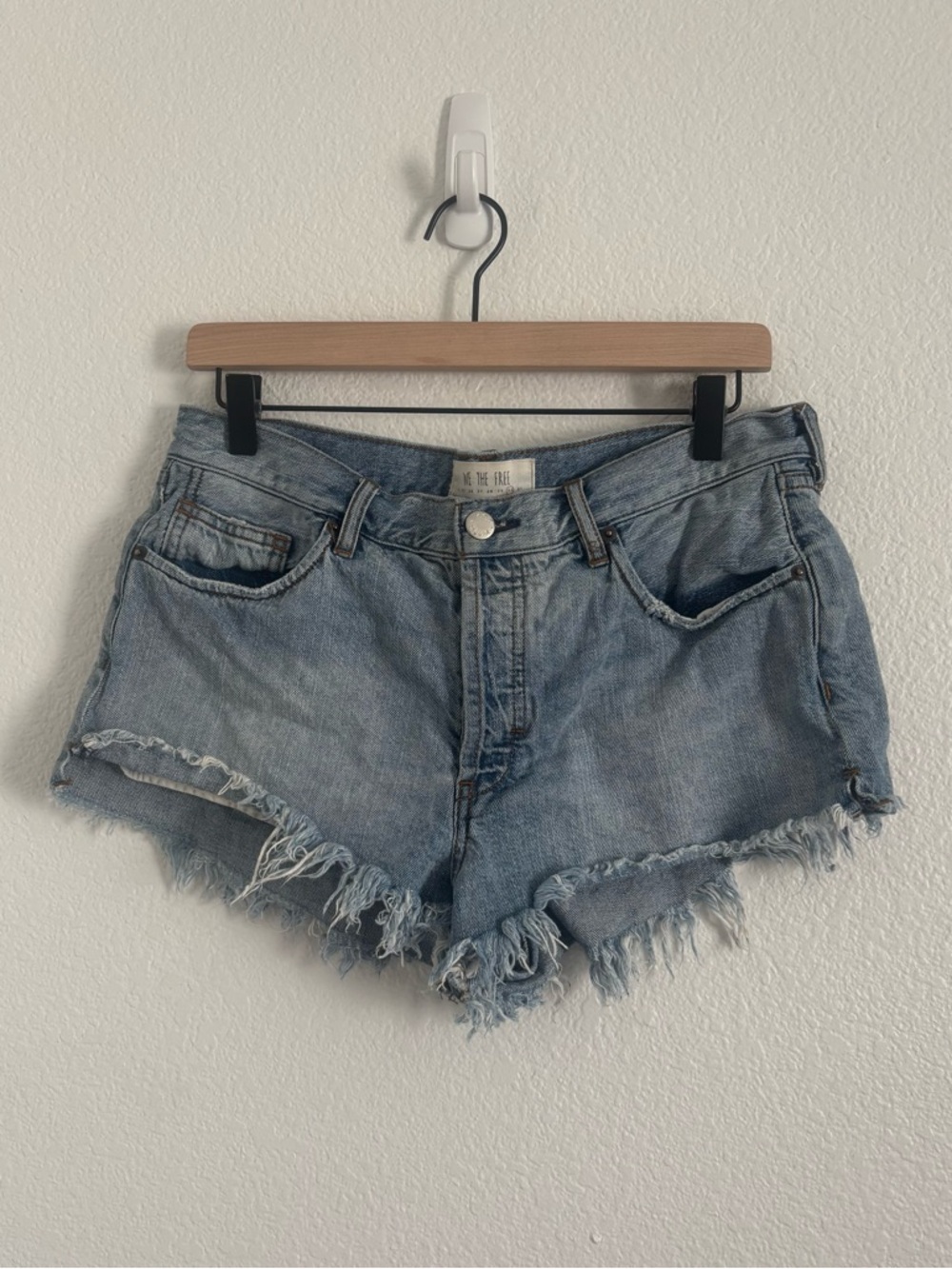 We the Free People Women's Size 30 Blue Denim Cut Off Shorts